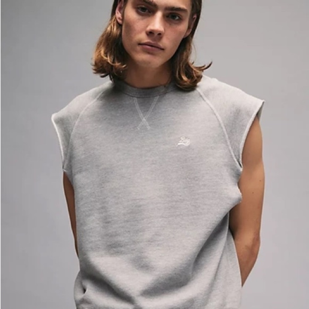 Gray Sleeveless Sweatshirt